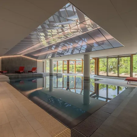 Apartman Le Cristal Gm18 Mountain View, Pool & Parking - Happy Rentals *