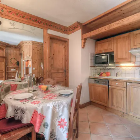 Le Cristal Gm18 Mountain View, Pool & Parking - Happy Rentals Chamonix