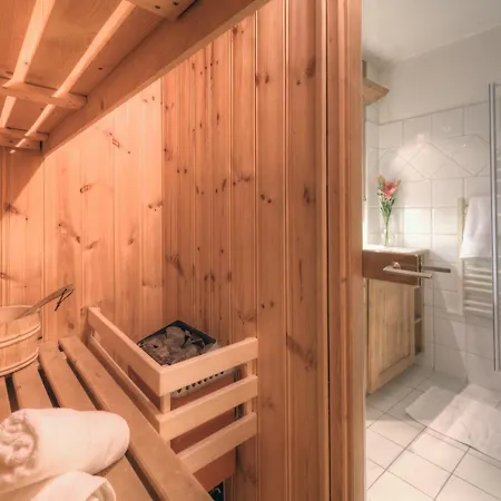 Le Cristal Gm18 Mountain View, Pool & Parking - Happy Rentals Apartman