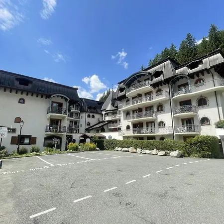 Le Cristal Gm18 Mountain View, Pool & Parking - Happy Rentals Apartman
