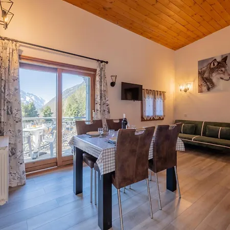 Apartman Le Cristal Gm18 Mountain View, Pool & Parking - Happy Rentals