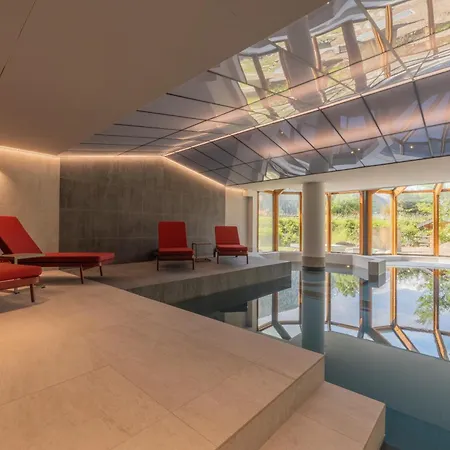 Le Cristal Gm18 Mountain View, Pool & Parking - Happy Rentals Apartman *