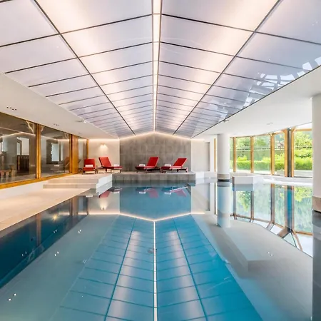 Le Cristal Gm18 Mountain View, Pool & Parking - Happy * Chamonix